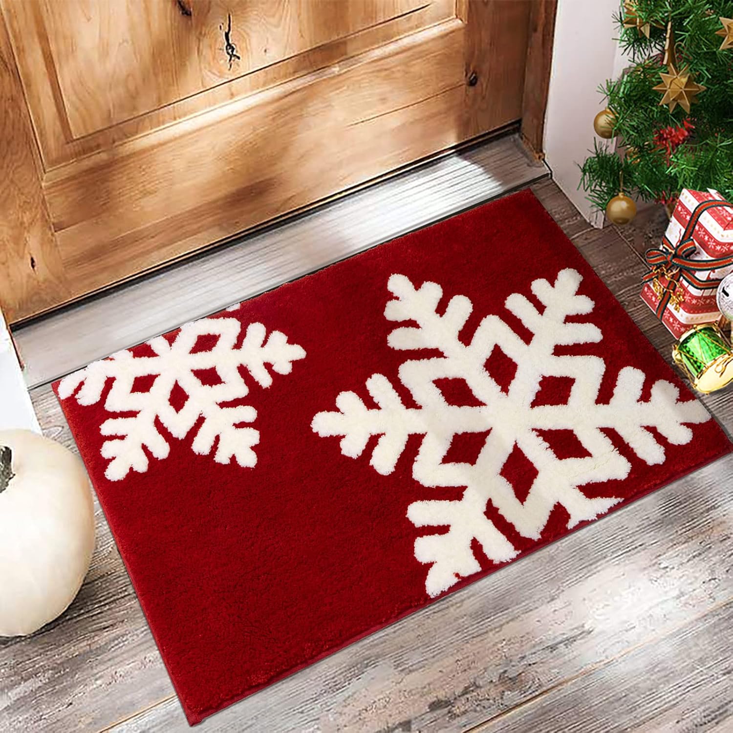 Christmas Bathroom Decor Red Bathroom Rugs Cute Bath Mat Non-Slip White Snow Christmas Home Decorations Microfiber Absorbent Shower Rug for Bathtub, 20”x32”
