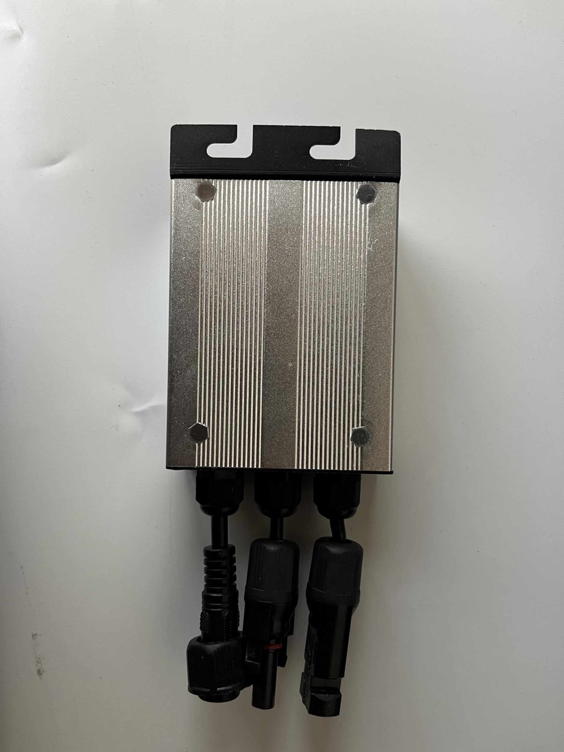 Y&H 150W MPPT Grid Tie Micro inverter Ingresso fotovoltaico DC16-26V AC220V Uscita Uso domestico Piccolo sistema di energia solare per pannello solare 12V
