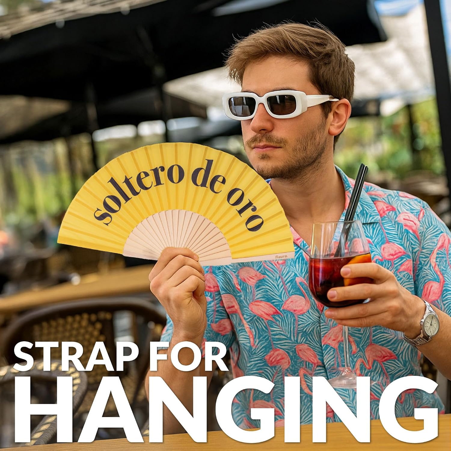 Fisura – Original folding fan with message “soltero de oro”. Yellow wooden handheld fan for men with hanger. Accessory for weddings, bachelor parties, festivals and unique gift ideas. 16.7 x 9 image 3