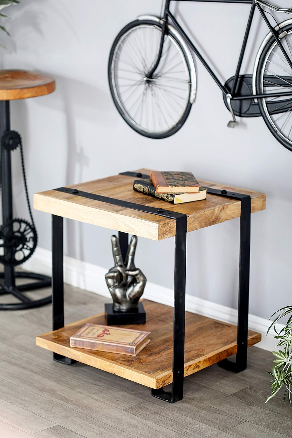 Amazon.com: Deco 79 28777 Side Table, Natural Brown/Black : Home & Kitchen