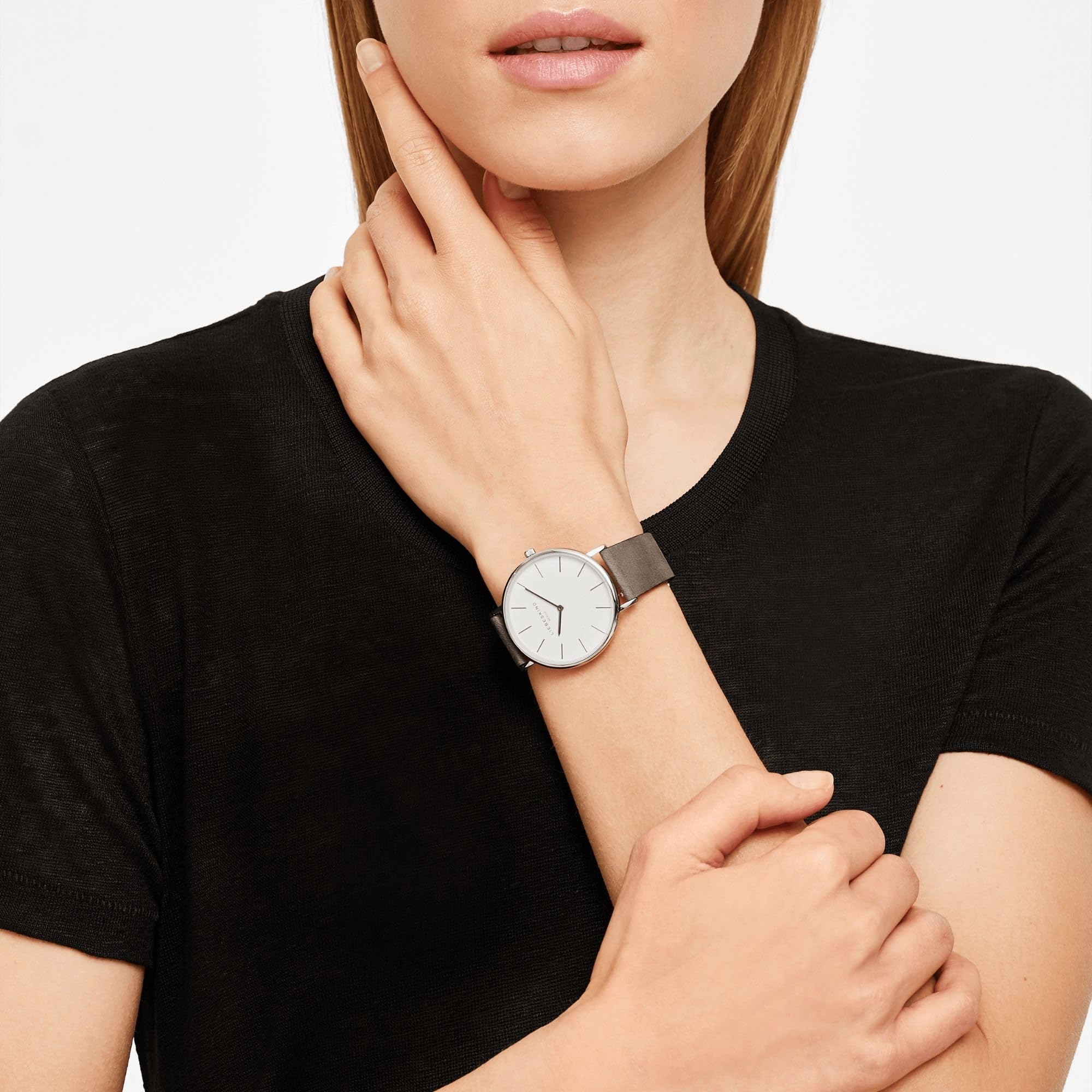 Liebeskind Berlin Reloj De Pulsera para Mujer – 38 Mm Redondas Caja – Reloj De Cuarzo con Correa De Cuero – 5 ATM Resistente Al Agua – Apto para El Día A Día & Elegantee