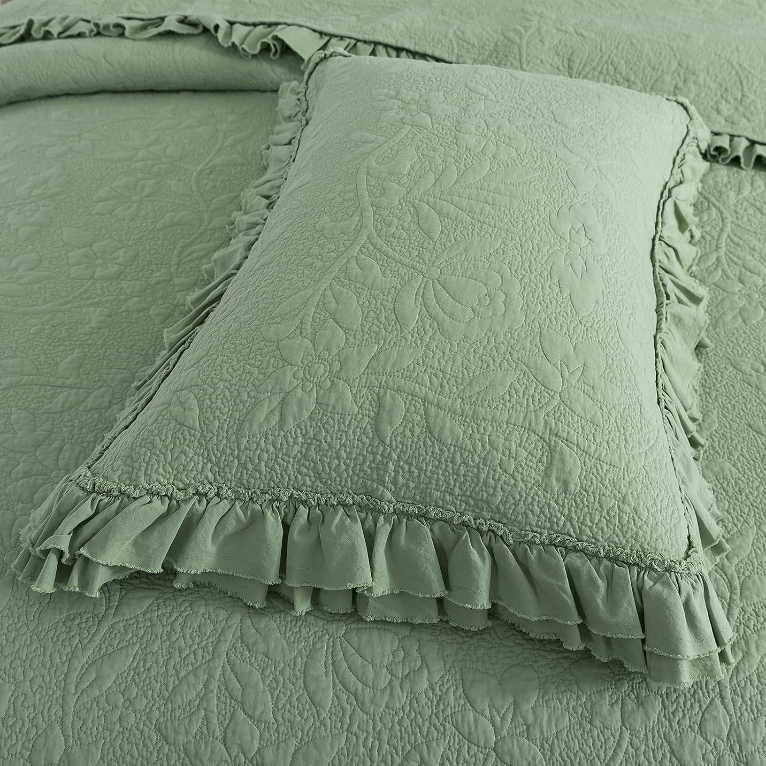 Brandream Atelier Sage Green Quilt Set Cotton Full Size Sculpted Botanical Stitching with Boutique Ruffled Edge Bedspread Heirloom Quilt Set 3-Piece