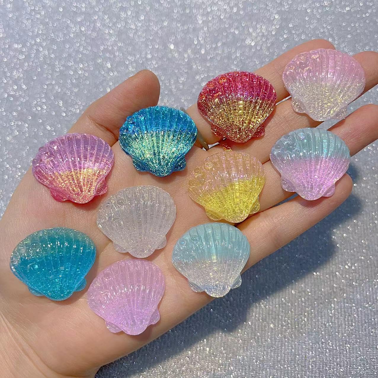 KARLOR 10PCS Shell Decor, Fluorescent Shells Colorful Resin Crystal Shimmer Decoration DIY Jewelry Accessories Sea Life Figure Craft Supplies Glow Under UV Lamp (Shell)