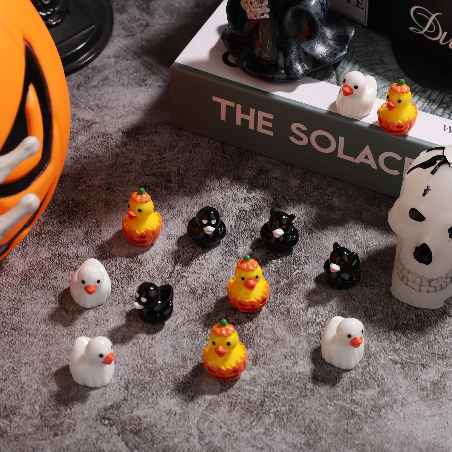 80pcs Halloween Mini Resin Ducks - Image 3