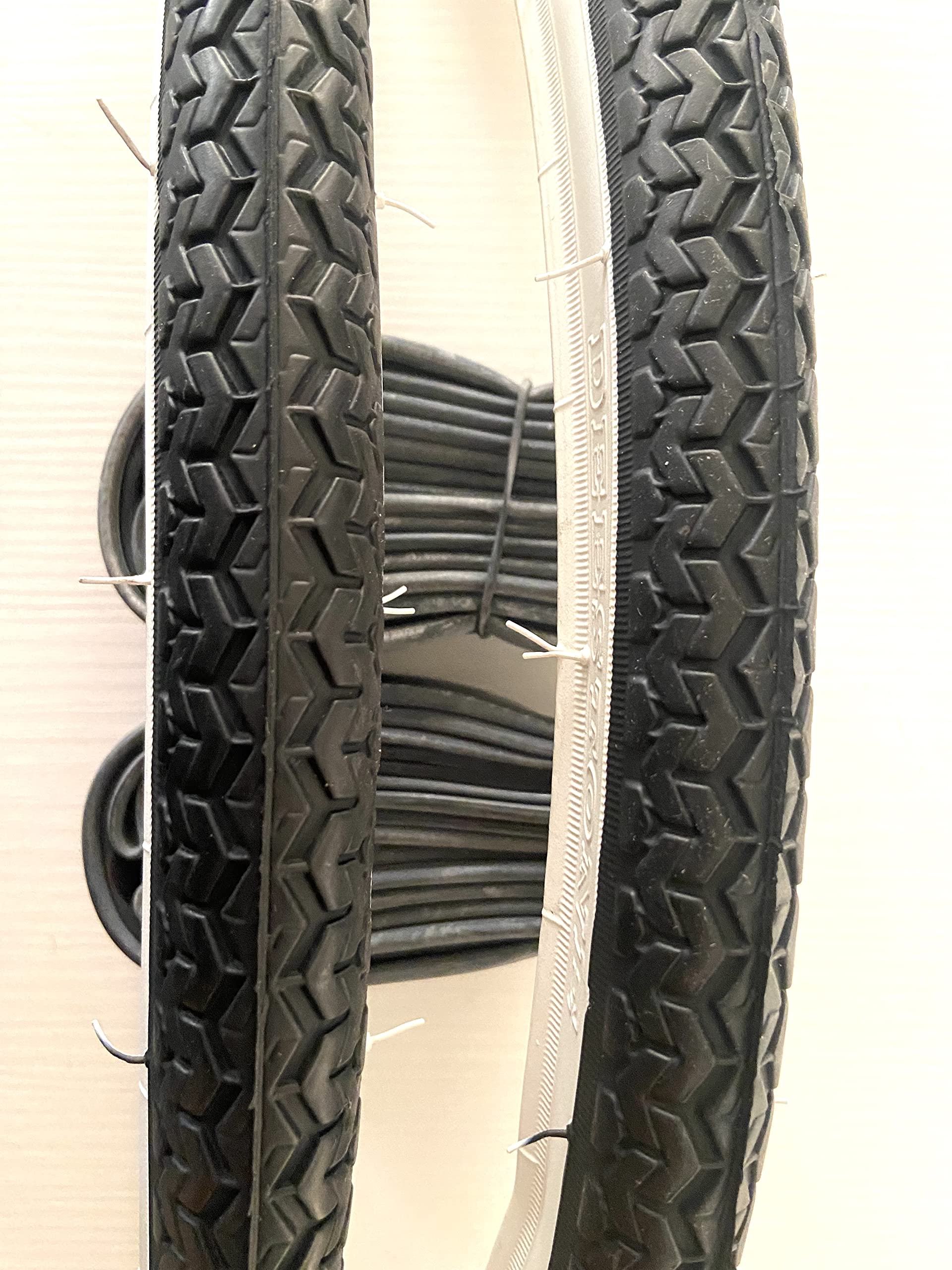 Generico 2 COPERTONI 26 X 1 3/8 (37-590) BIANCONERI + CAMERE valvola fina Pneumatici Olandese Stradale Vintage