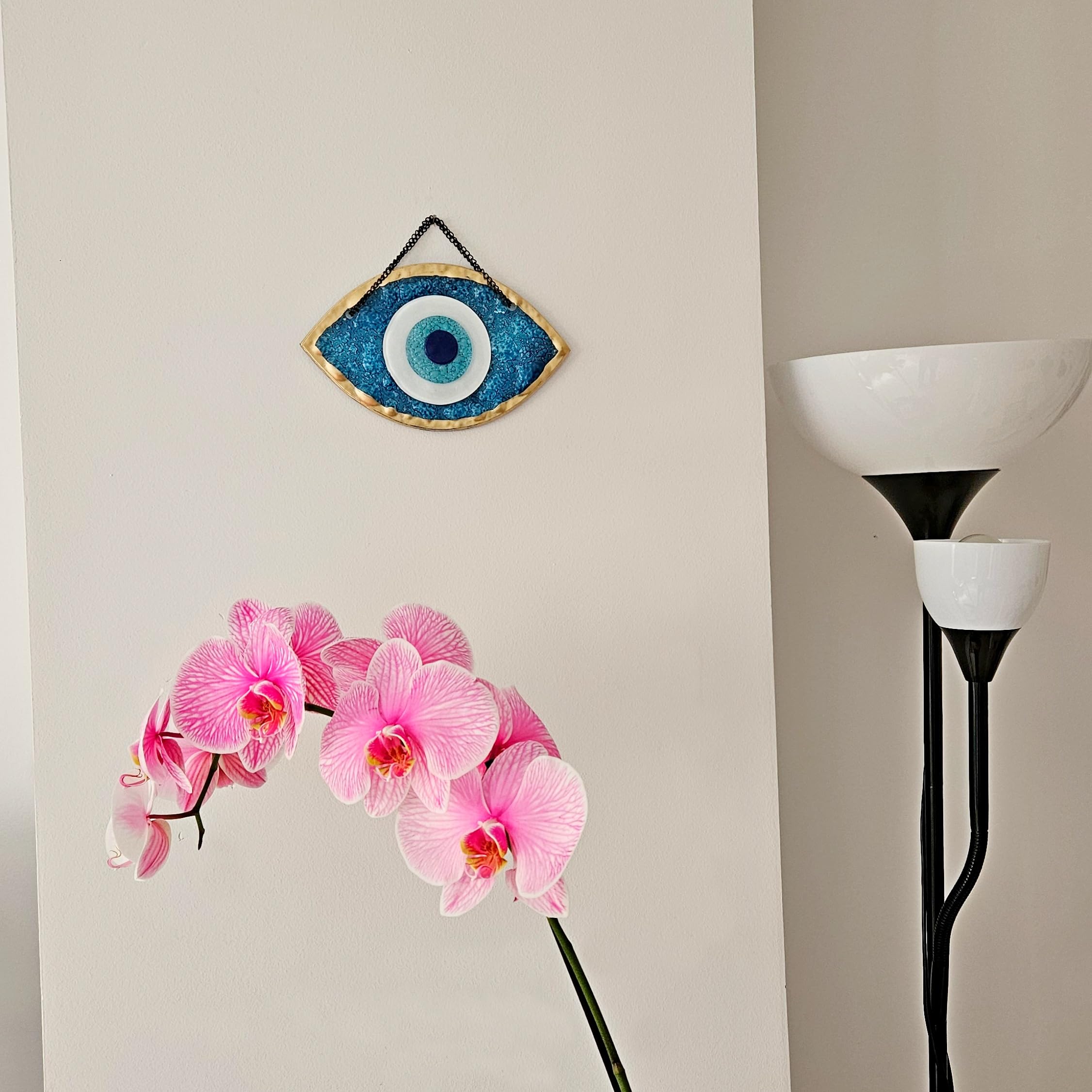 MYSTIC JEWELS - Ornamento decorativo per occhi turchi, vetro blu e bianco, amuleto portafortuna con cornice dorata, 3 dimensioni (Grande)
