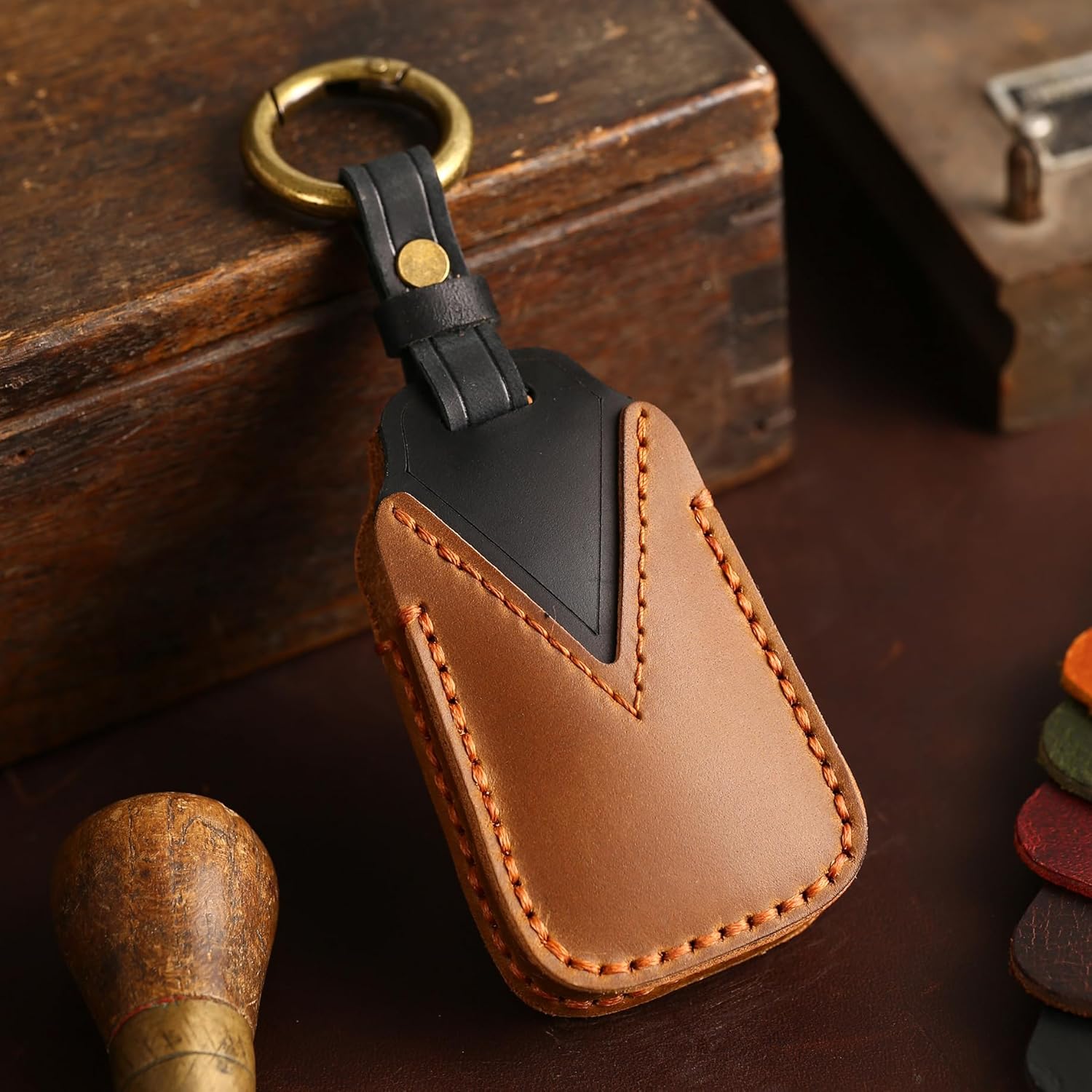 HIBEYO Key Fob Cover for Isuzu New MU-X X Series DMAX D-Max X-Terrain Pickup 2020 2021 2022 2023 Accessories Smart Remote Auto Key Cover for Isuzu Protector Leather Key Holder with Keychain-Brown