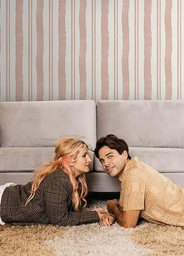 Miniatura 4 de Mr. Kate RoomMates Winston RMK12783PLW - Papel tapiz de acuarela con rayas de durazno