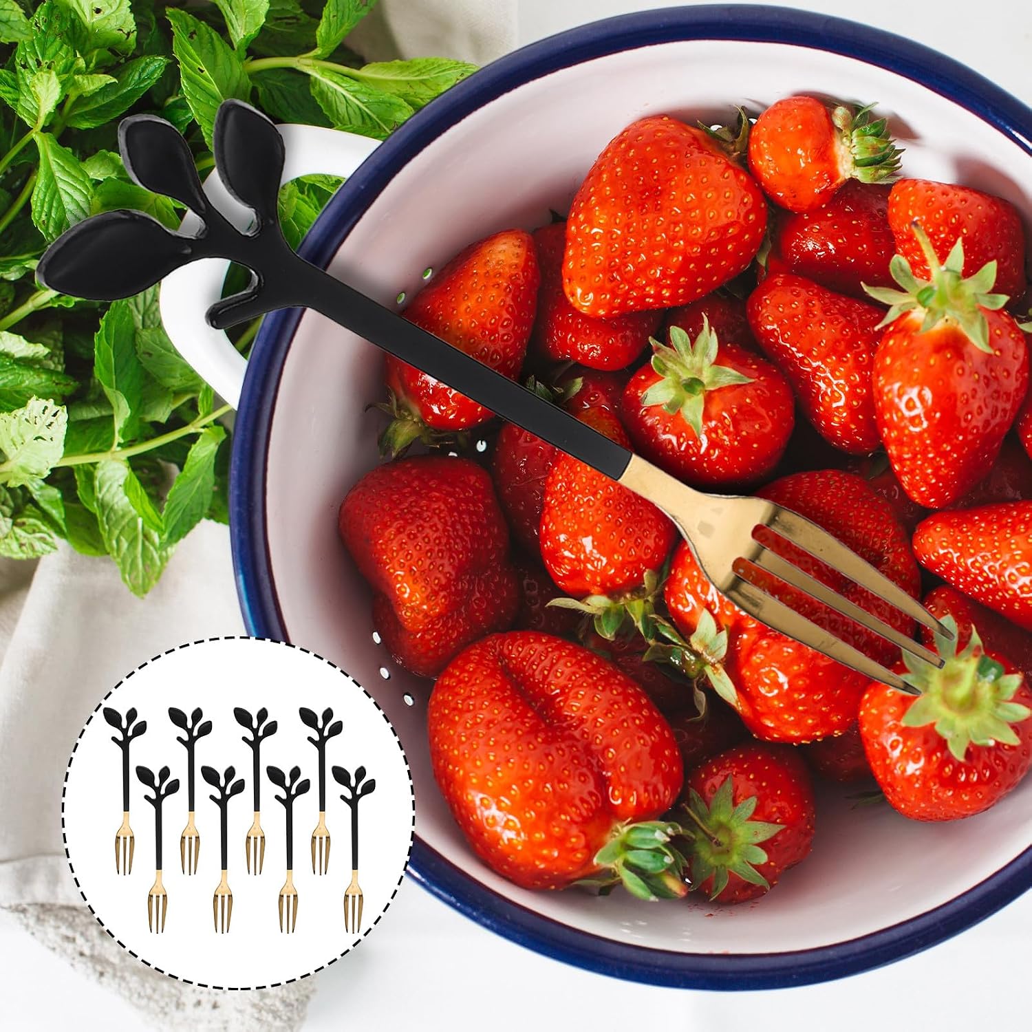 8 Piece Stainless Metal Leaf-shaped Dessert Forks for Tasting