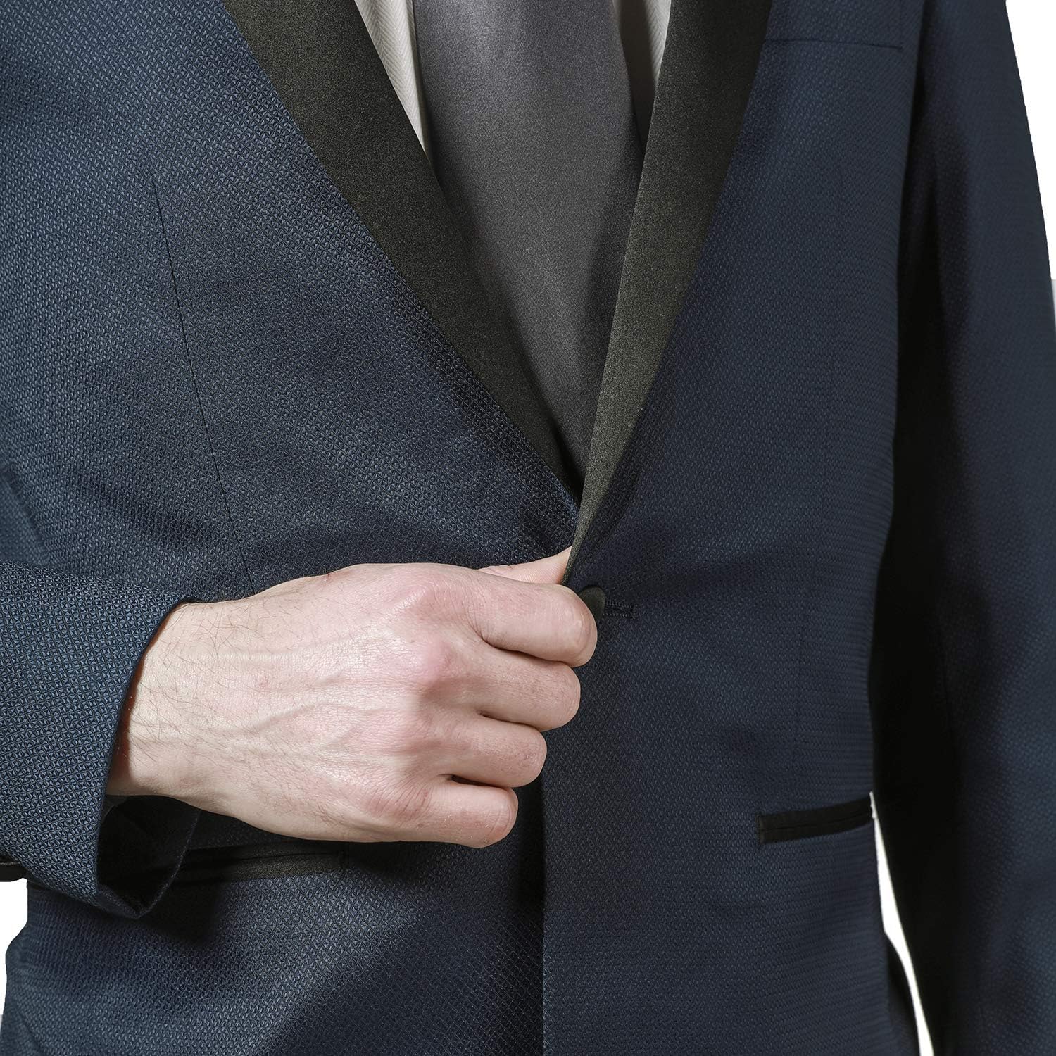 LONDON FOG Men's Peak Lapel & Shawl Collar Regular Fit Two Piece Tuxedo Suit