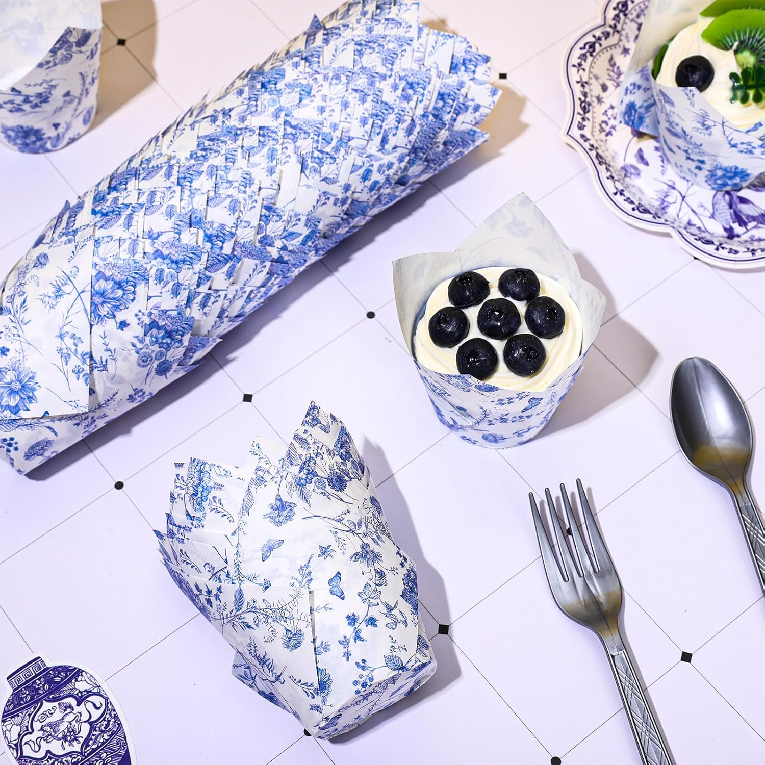 Whaline 200Pcs Blue and White Floral Cupcake Liners Chinoiserie Muffin Baking Liners Tulip Cupcake Wrappers Baking Cup for Bridal Baby Shower Wedding Birthday Tea Party Decor - Image 4