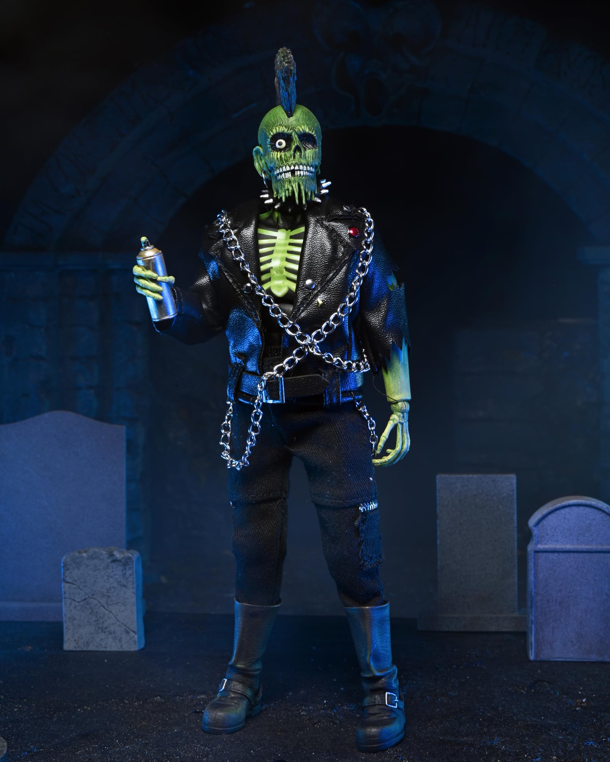 Amazon.com: NECA - The Return of the Living Dead Zombie Trash