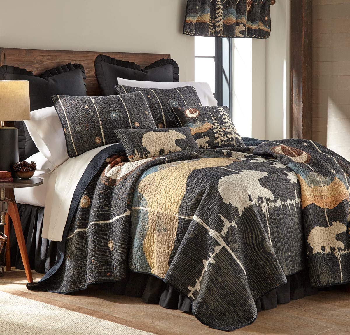 BLACK FOREST DECOR Celestial Bear Quilt - King