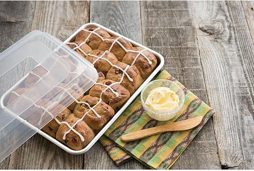 Miniatura 2 de Nordic Ware - Bandeja para hornear de un cuarto de hoja de aluminio natural de calidad comercial con tapa