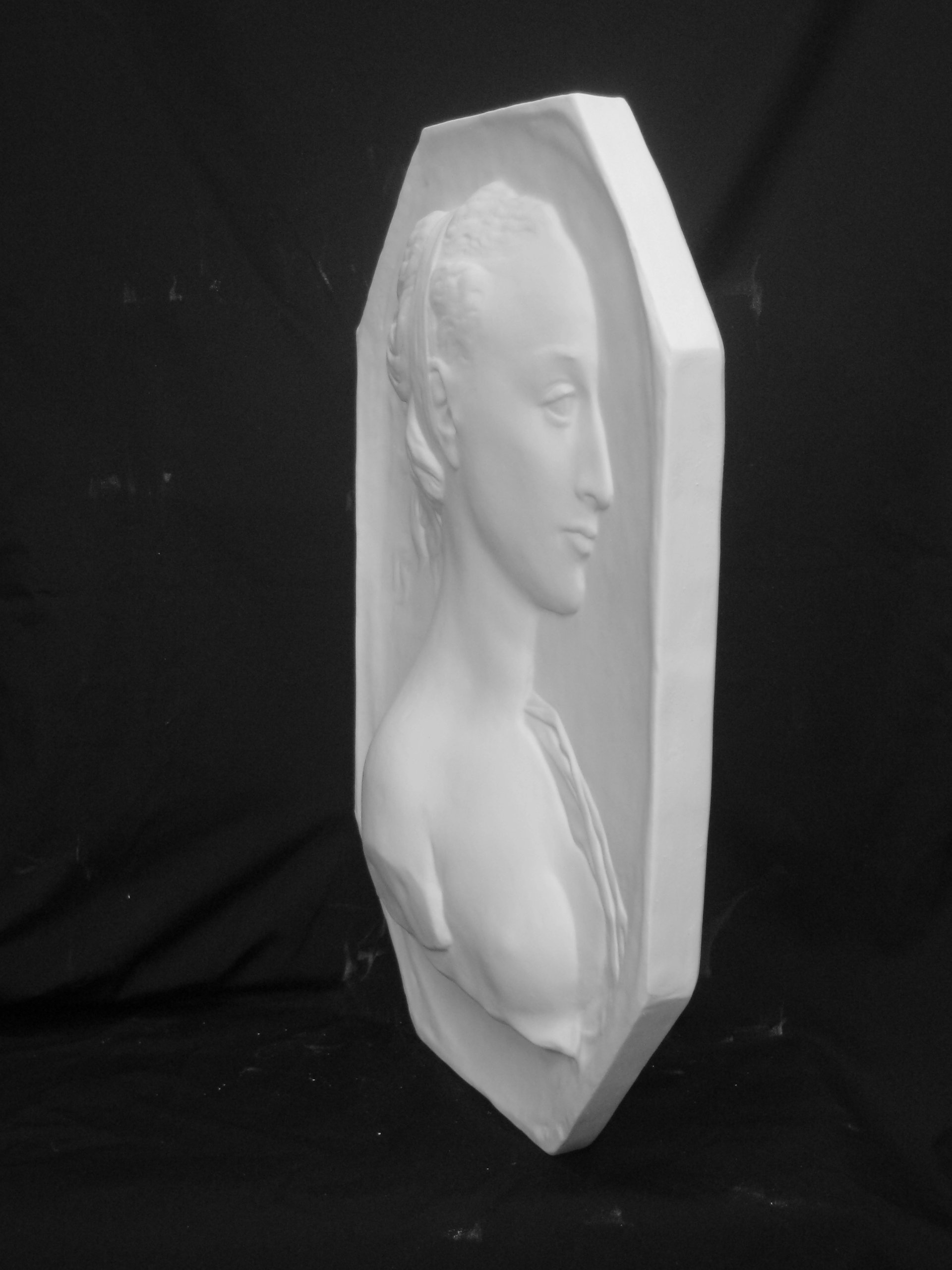 Amazon.co.jp: 石膏像 L－624 横向き婦人レリーフ H．50cm