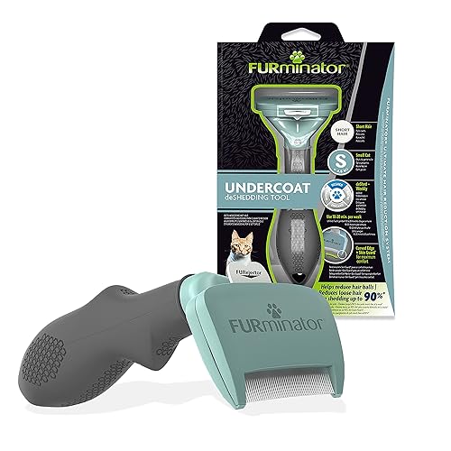 FURminator Undercoat deShedding Tool for Small Short Hair Cats Under 4.5 kg - Small - Short Hair