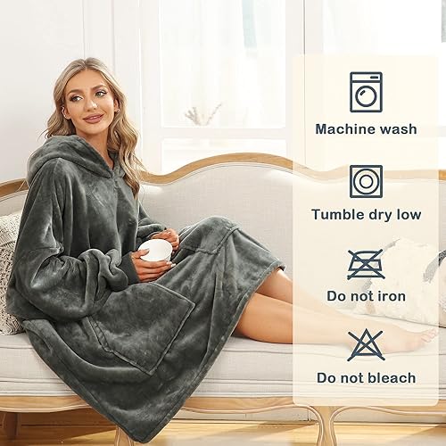 Miniatura 6 de Manta con capucha  Mantas de franela de gran tamaño suave y acogedora con mangas y bolsillos gigantes para adultos, mujeres, hombres, familiares,