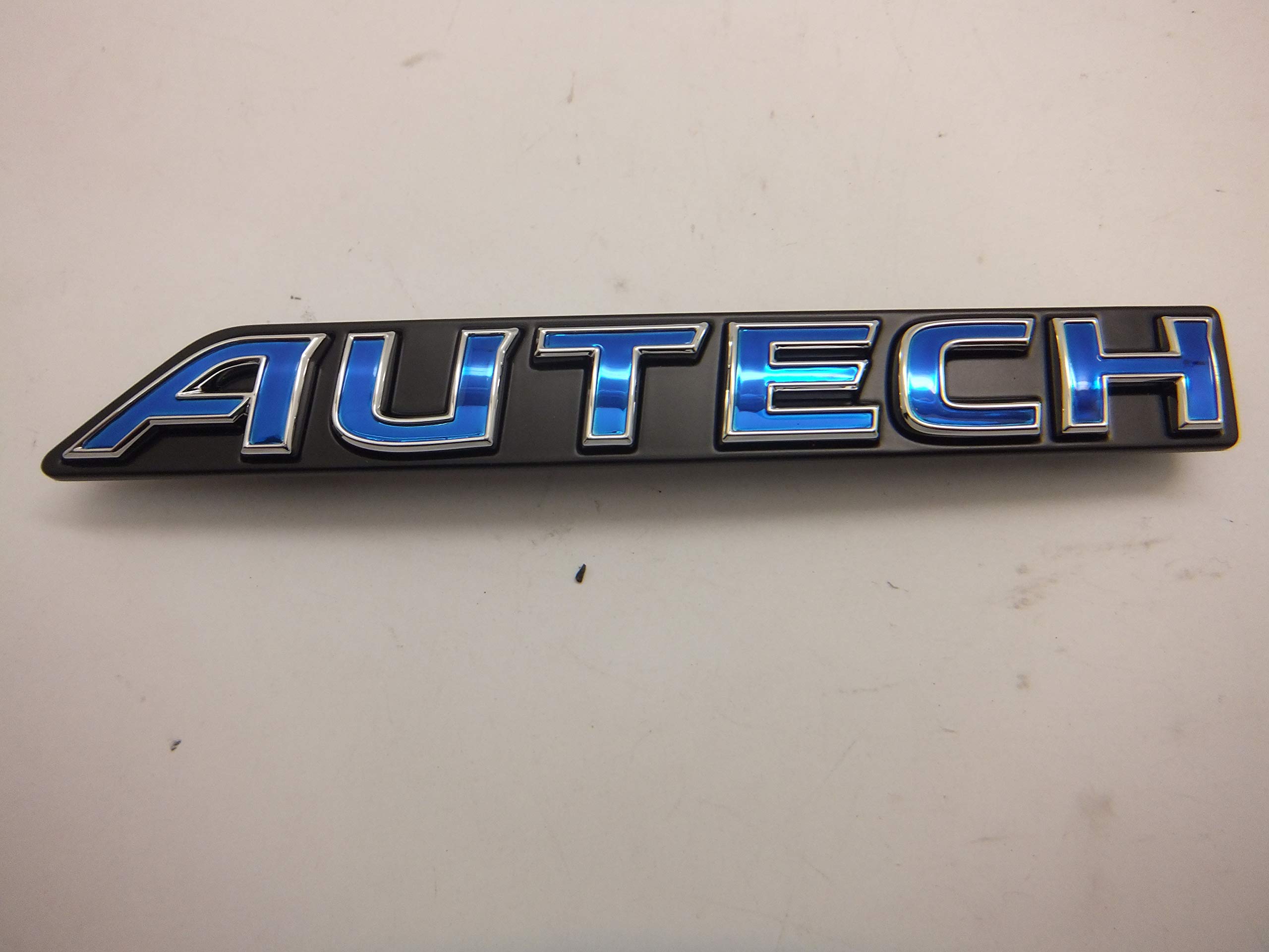 日産 ノート(E12) ラジエターグリルエンブレム AUTECH 青 Amazon | 日産 ノート(E12) ラジエターグリルエンブレム AUTECH 青