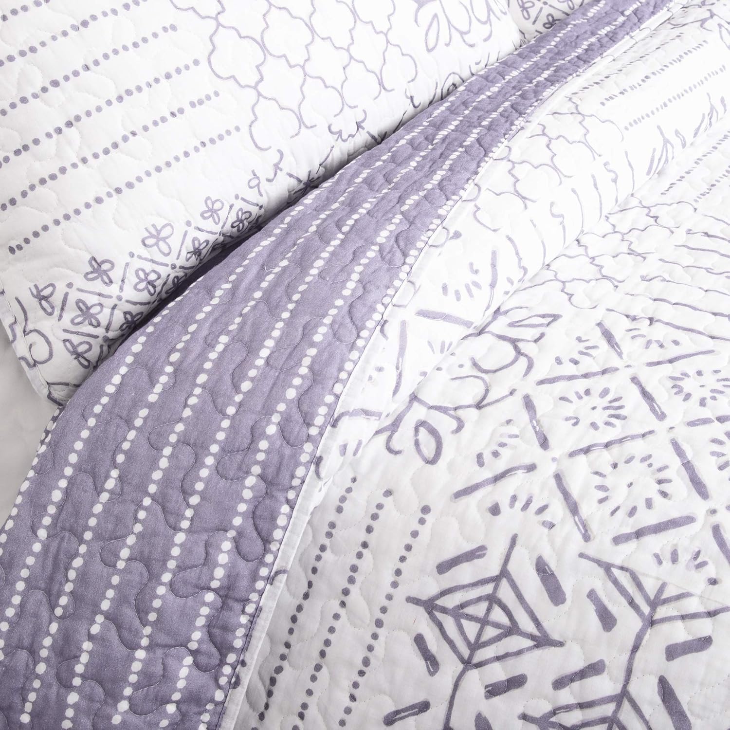 Lush Decor Monique 3 Piece Reversible Print Pattern Lavender Quilt Set-Full Queen