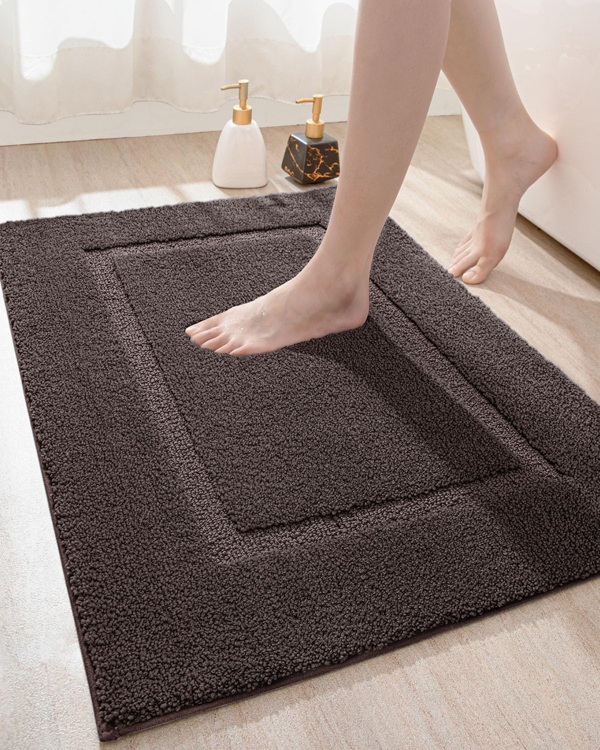 DEXI Bathroom Rug Mat, Ultra Absorbent Soft Bath Rug, Washable Non-Slip Bath Mat for Bathroom Floor, Tub, Shower Room, 32"x20", Brown