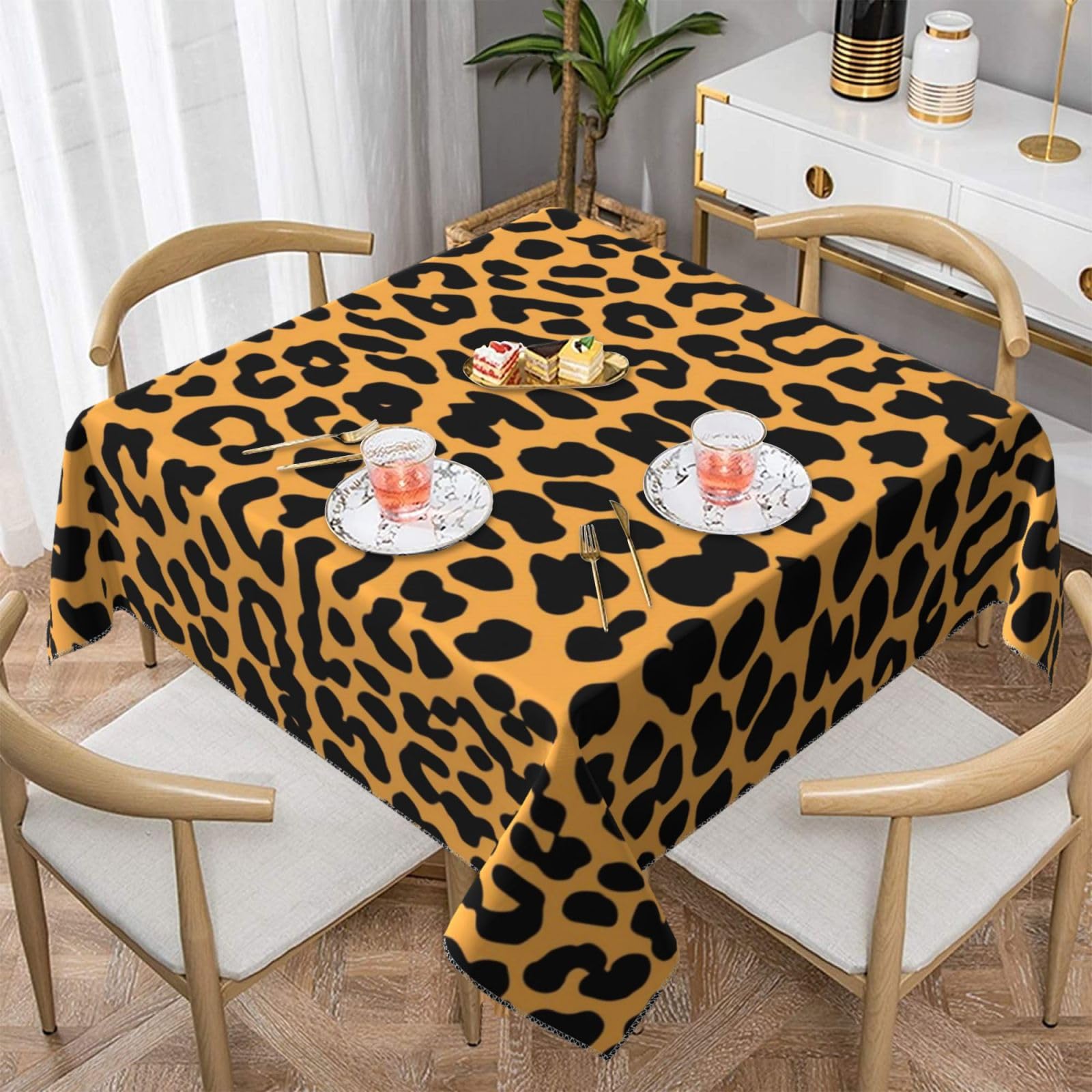 ZERAOKE Square Tablecloth 140x140 Cm, Leopard - Table Cover, Polyester Wrinkle-Resistant Washable Tablecloths For Indoor/Outdoor Dining Parties Weddings (Fits 78 To 99cm Tables)