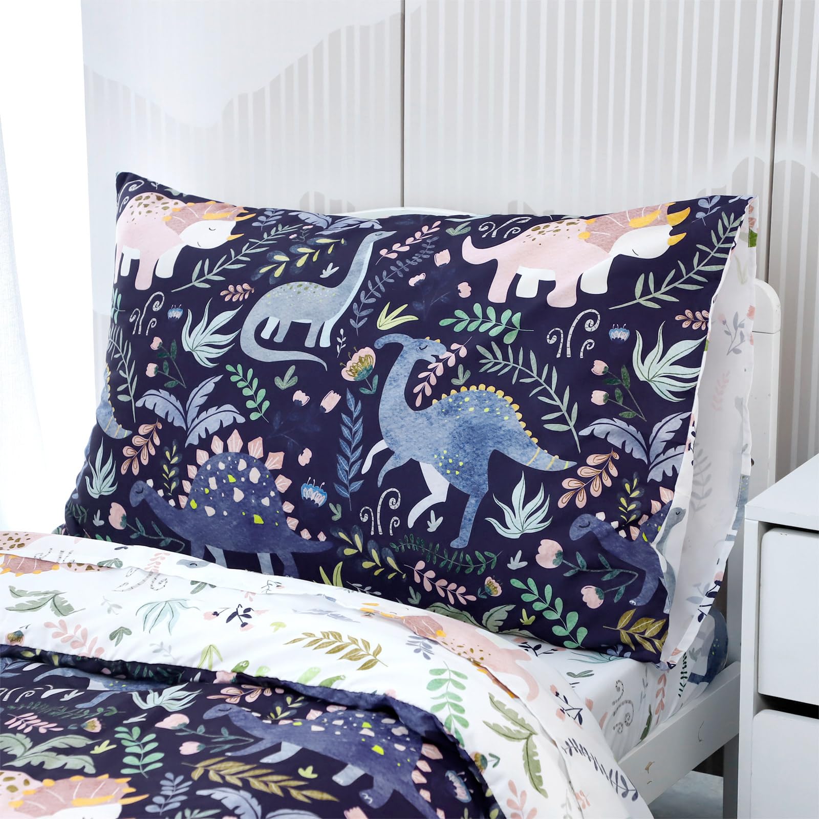 Pea Pod Parure de lit 4 pièces avec motif dinosaure pour garçon, parure de lit pour enfant de qualité supérieure comprenant un drap plat, un drap-housse, une couette, une taie d'oreiller enveloppe,