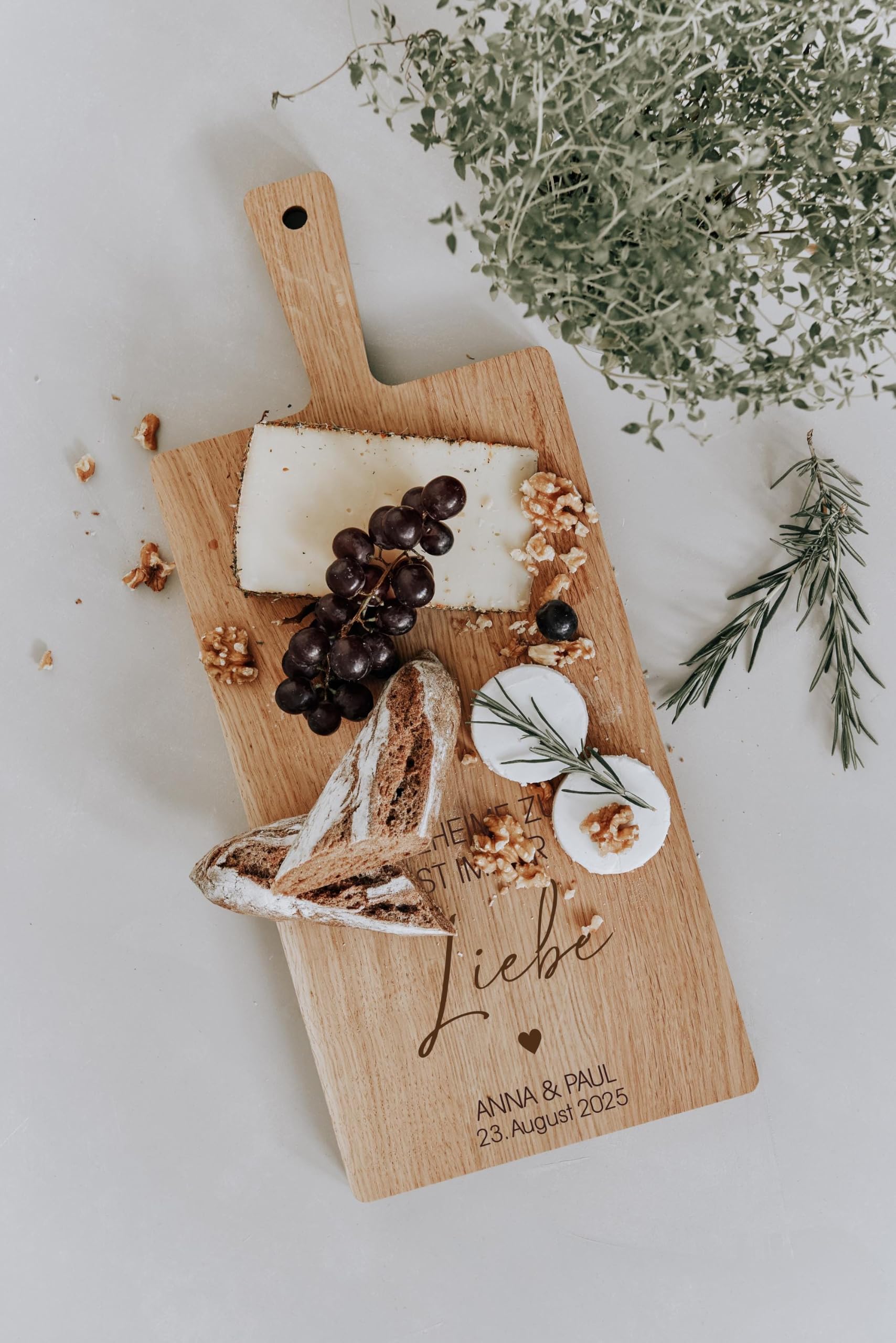 Schneidebrett Eiche massiv mit Gravur personalisiert, 2 Größen