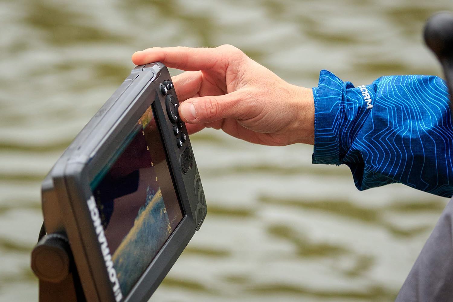 Flаѕh Dеаlѕ - 70% оƒƒ Lowrance HOOK2 9 - 9-inch Fish Finder with SplitShot Transducer and US Inland Lake Maps Installed …
