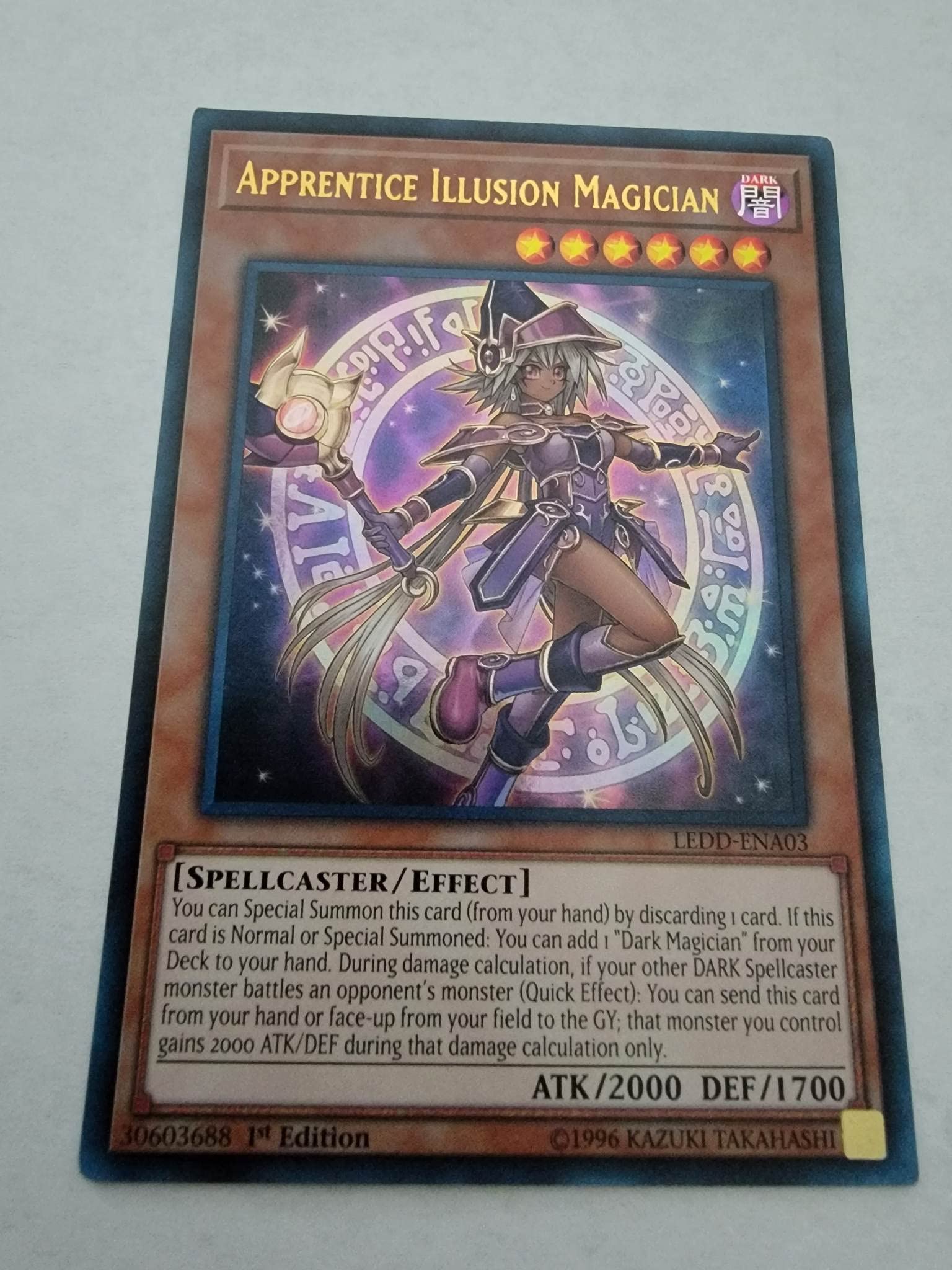 遊戯王　メタリック Apprentice Illusion Magician (Quarter Century Secret Rare