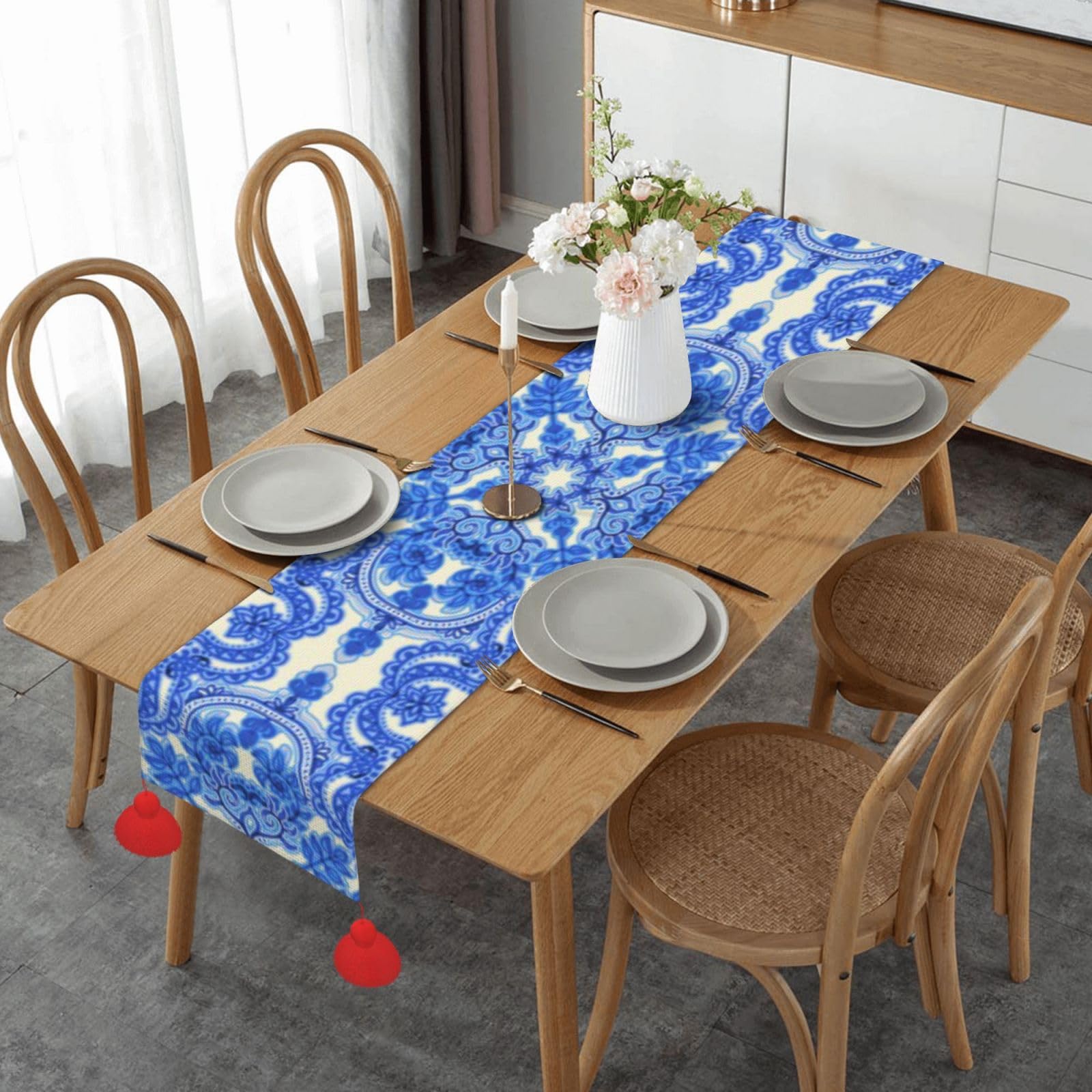 Chemin de table en lin esprit bohème pour réchauffer l'atmosphère de votre intérieur