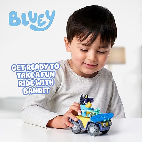 Miniatura 2 de Set de juguete de playa de Bluey Bandit Surf, kit de juguete de playa con figura poseable exclusiva de Bandit de 3 pulgadas con accesorios de gafas