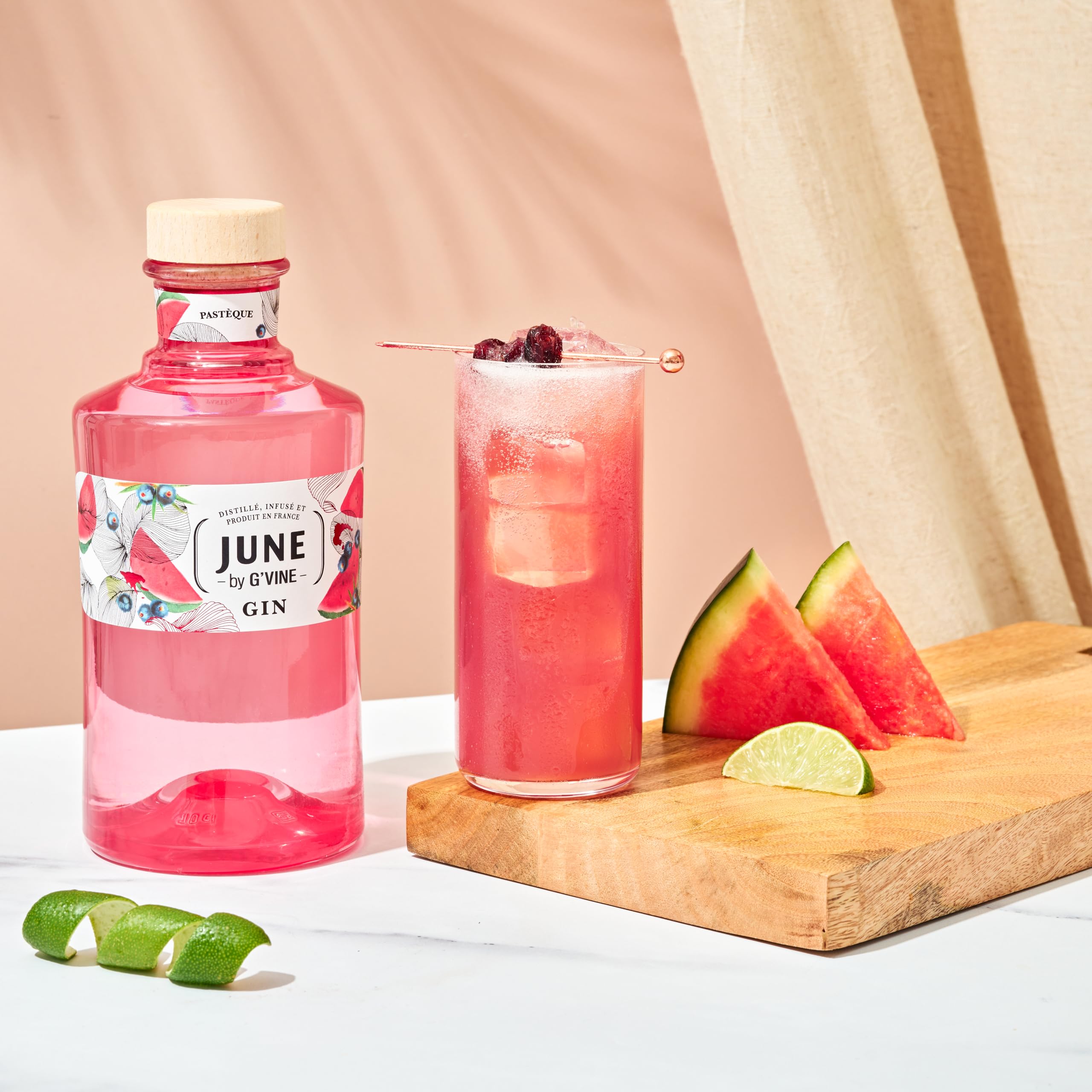 June by G-Vine Ginebra Sandía 70 cl – Gin Premium Floral y Sedosa - Elaborada con Uva y Fruta Natural – Ideal para Gin Tonic y Cócteles - 37,5% Vol