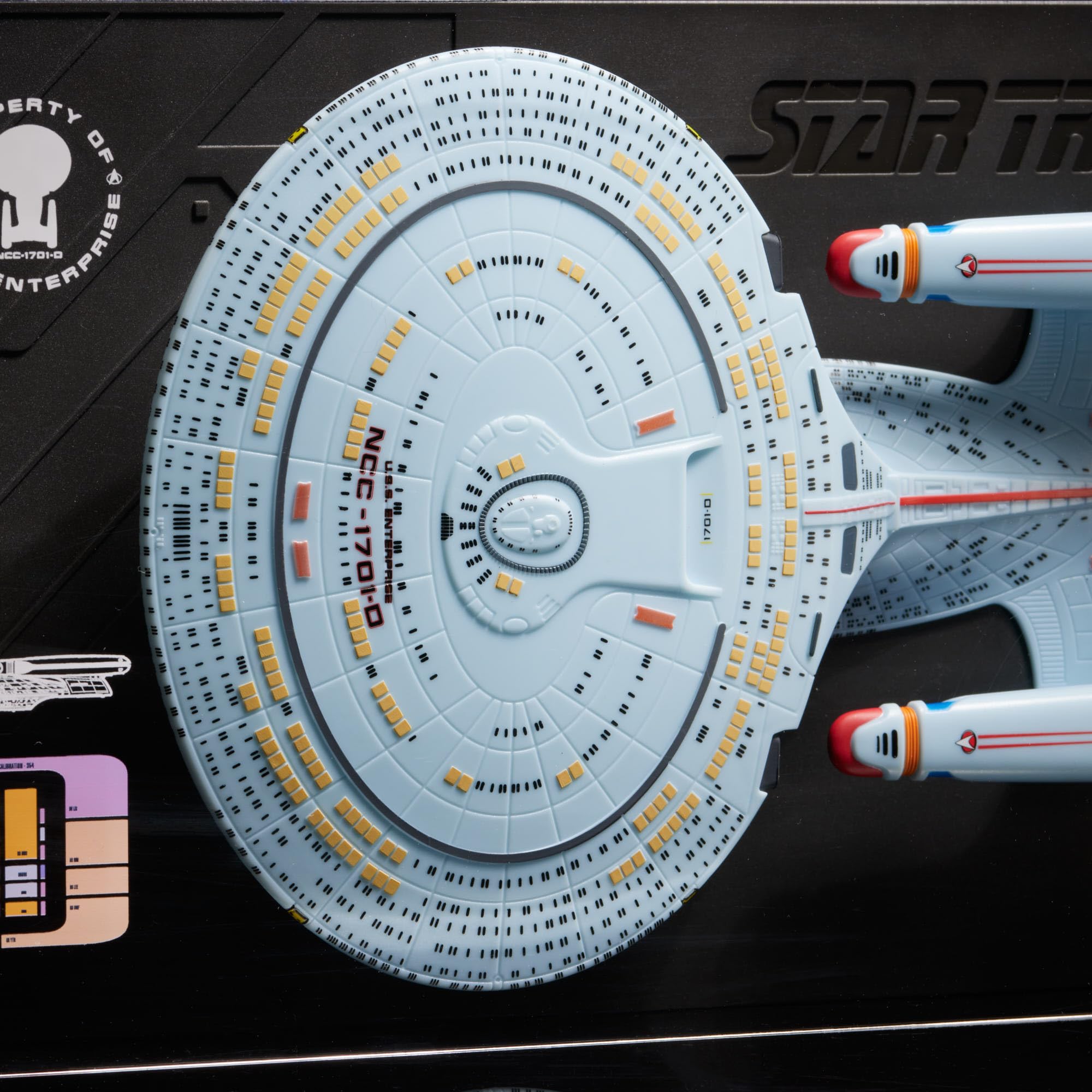 Numskull Star Trek USS Enterprise NCC-1701-D Replik-Plaque 15x7 (38x17,5 cm) – Offizielles Star Trek-Merchandise – Wandmontierbares Sammlerstück