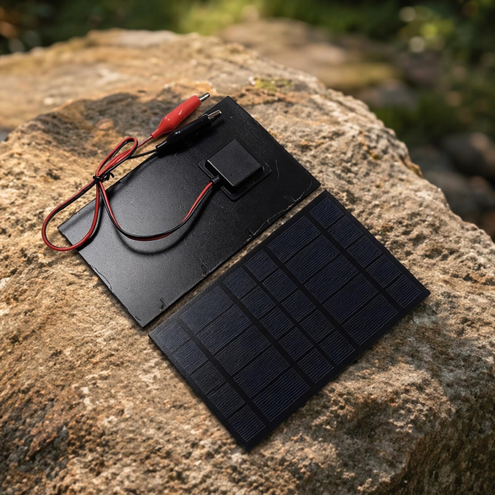 Panel solar monocristalino de 2.5W con clip para dispositivos electrónicos
