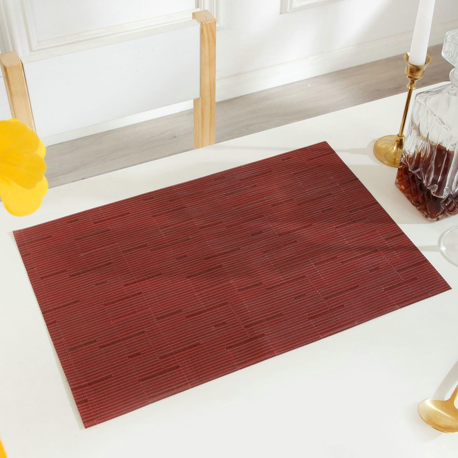 Manteles individuales rectangulares con textura tejida de líneas rojas para comedor, cocina o decoración navideña, 30 x 45 cm, juego de 8