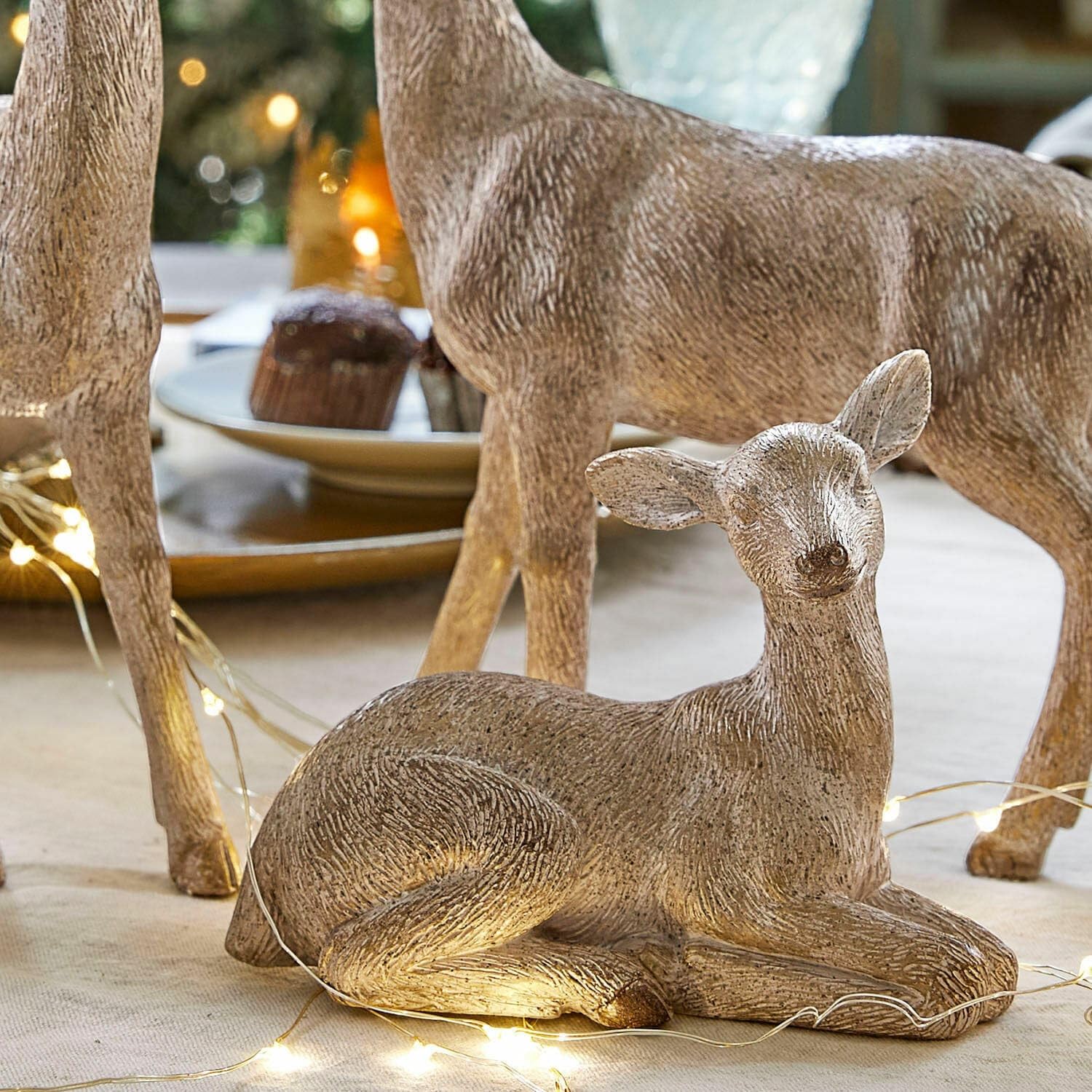 Loberon Deko-Figur 3er Set Yasirah, Gold | DREI Formen, Handbemalt, Detailreich Gearbeitet, Rehe und Hirsche, Tierfiguren, Weihnachtsdekoration, Weihnachten, Polyresin