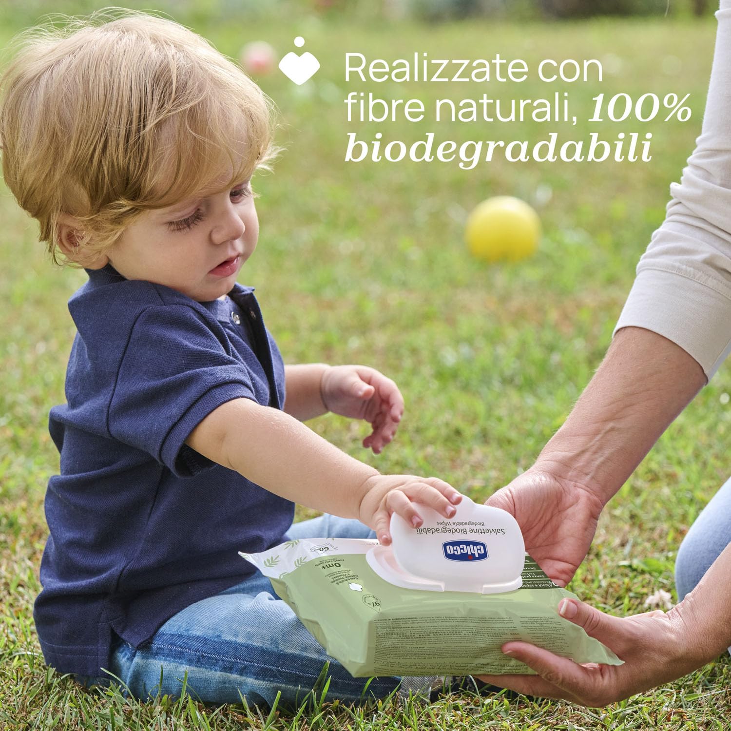 Chicco Salviette Neonato Detergenti Multiuso Biodegradabili, Senza Alcool, Adatte per Pelli Sensibili, con Fibre Naturali, Megapack da 720 Salviette, 12 Confezioni da 60 Salviettine