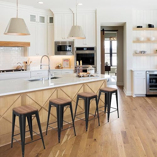 Miniatura 42 de [Juego de 4] Taburete metálico apilable industrial moderno para interior/exterior 17 pulgadas, Metal Plata sin espalda con madera,Sin espalda negro