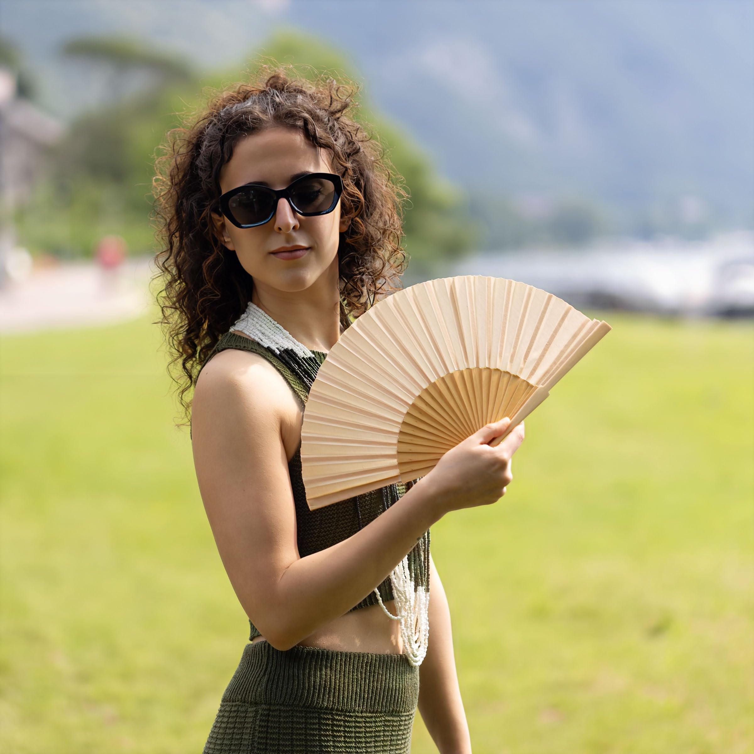 MAPIMANIA Faltfächer - Handlackiert, Schwarz, Aus Holz Und Stoff