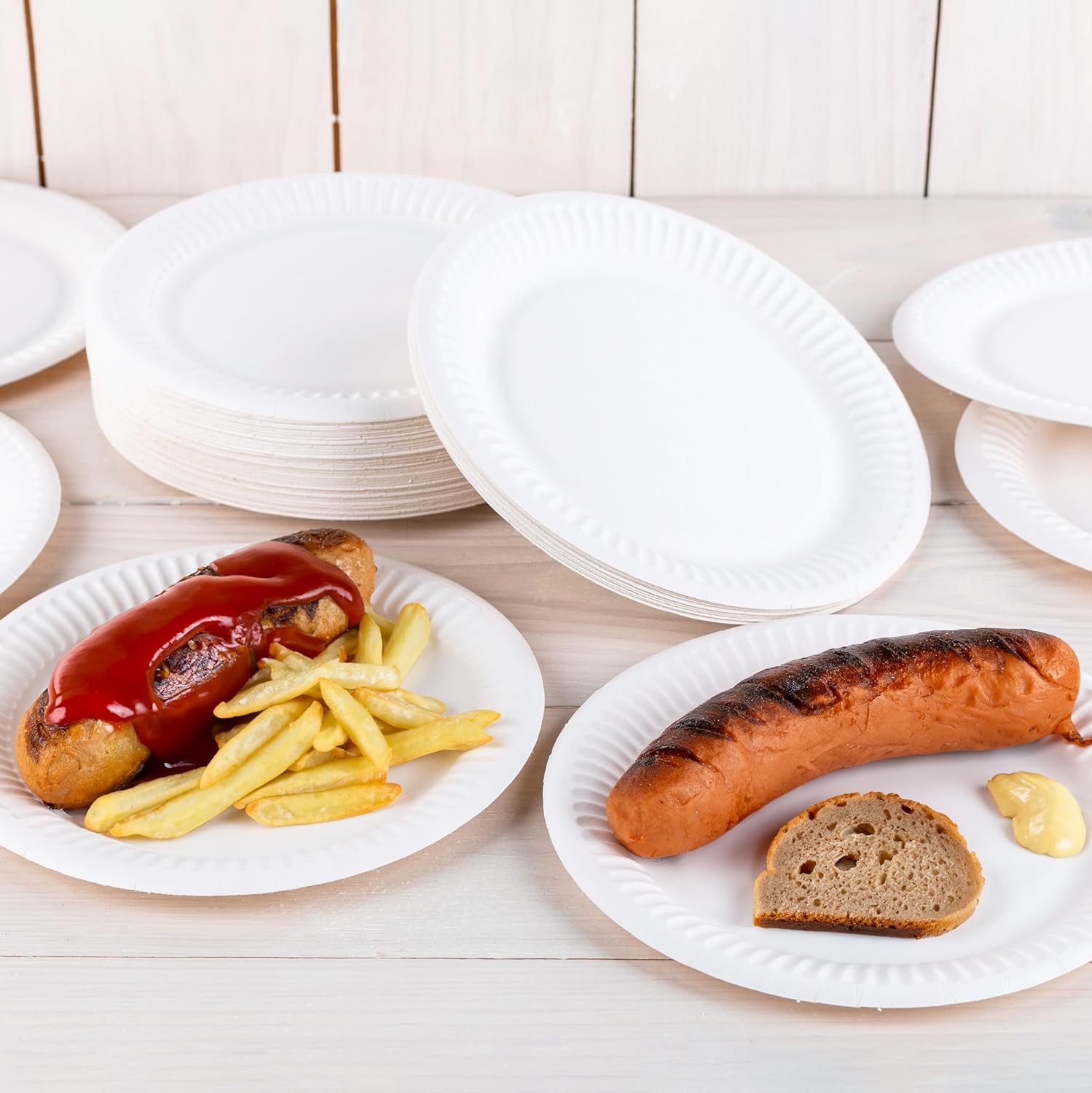 paper plates, white, round, diameter fresh fibre, Ø 18cm