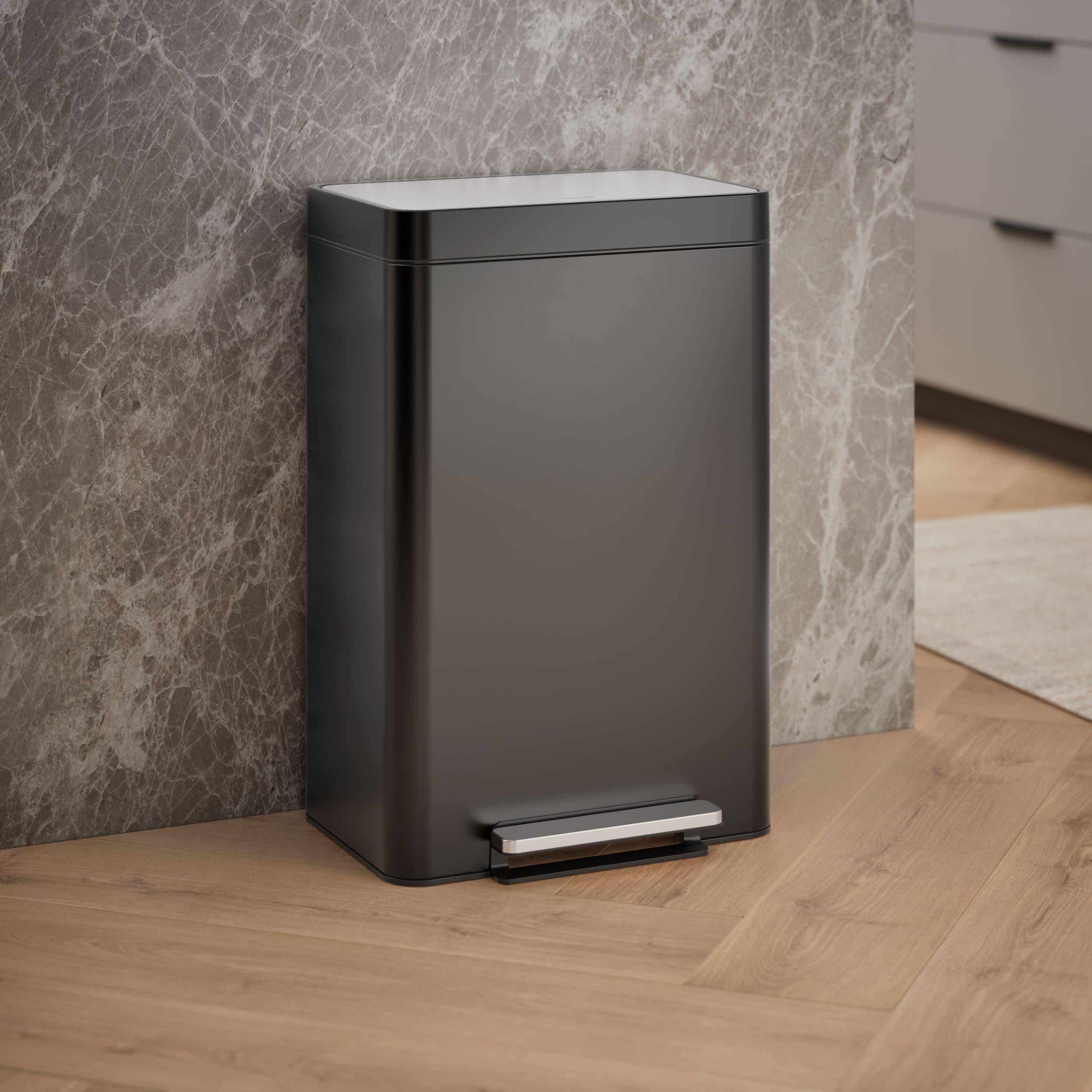 Amazon｜Kohler (コーラー) 13ガロン ステンレススチール ステップ