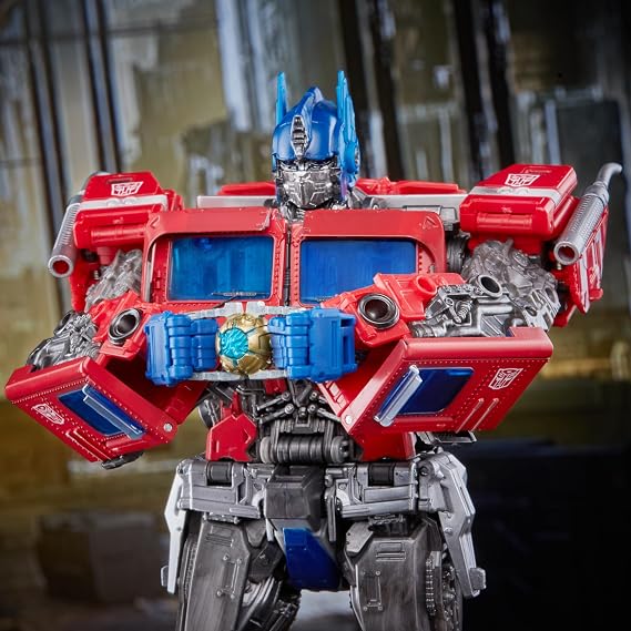 Transformers Movie Masterpiece Series MPM-12 Optimus Prime Collector Figure from Bumblebee Movie - Ages 8 and Up, 11-inch