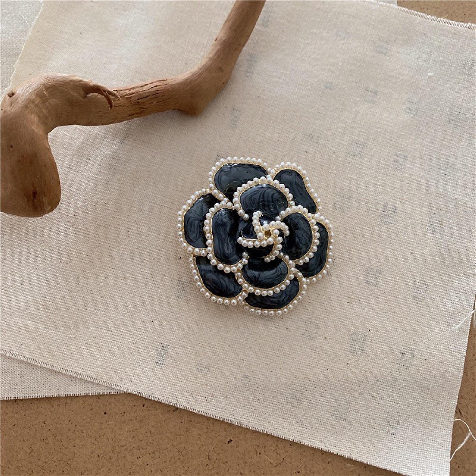 Lady Pins And Brooch Vintage Enamel Flower Crystal Rhinestone brooches Pin Brooch Pins Large Pearl broches for Women
