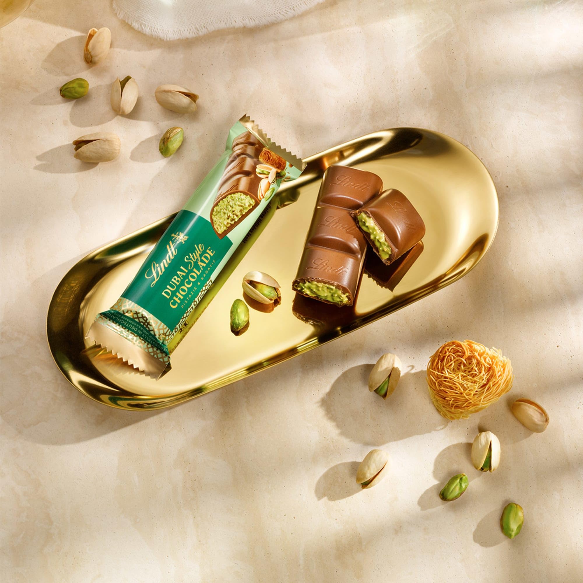 Lindt Dubai Style Bar | 40 g Bar | Finest Milk Chocolate with
