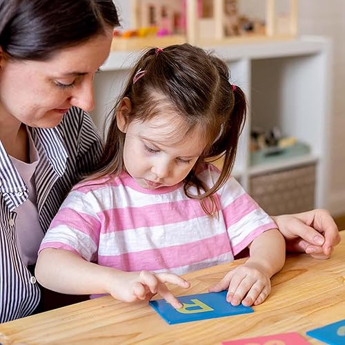 Miniatura 2 de Hidoggy Montessori - Letras de papel de lija inferior y mayúscula con cajas, 26 letras minúsculas y mayúsculas para niños pequeños