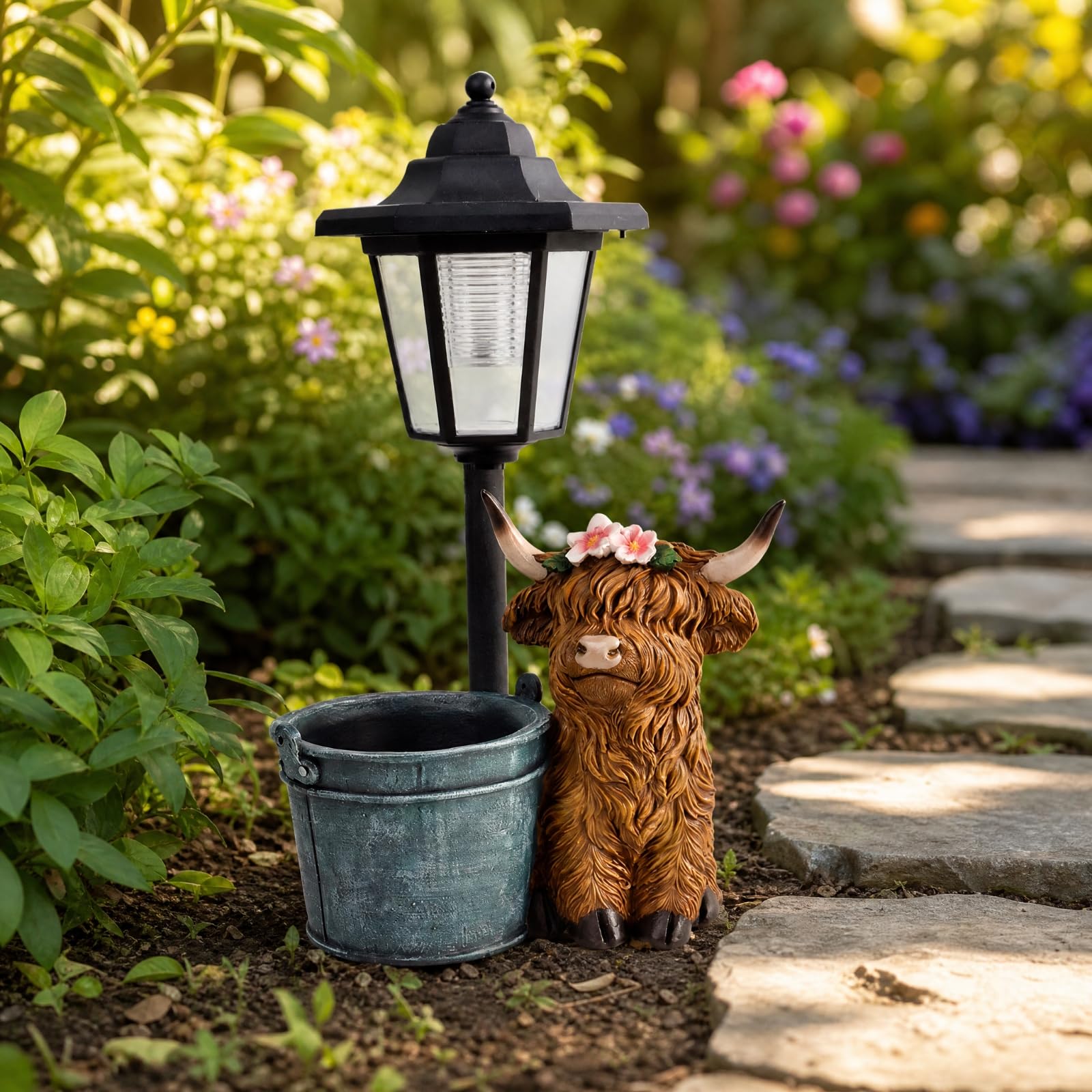 Decorazione con Mucca delle Dipinta a Mano e Luce Solare Lanterna Autoportante Statua da Giardino Rustica per Cortile, Mucca