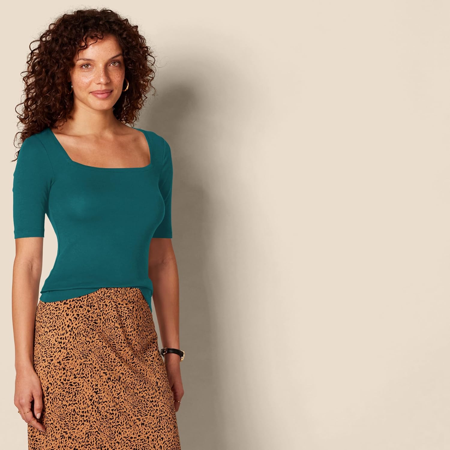 Amazon Essentials Women's Slim-Fit Half Sleeve Square Neck T-Shirt - Image 3