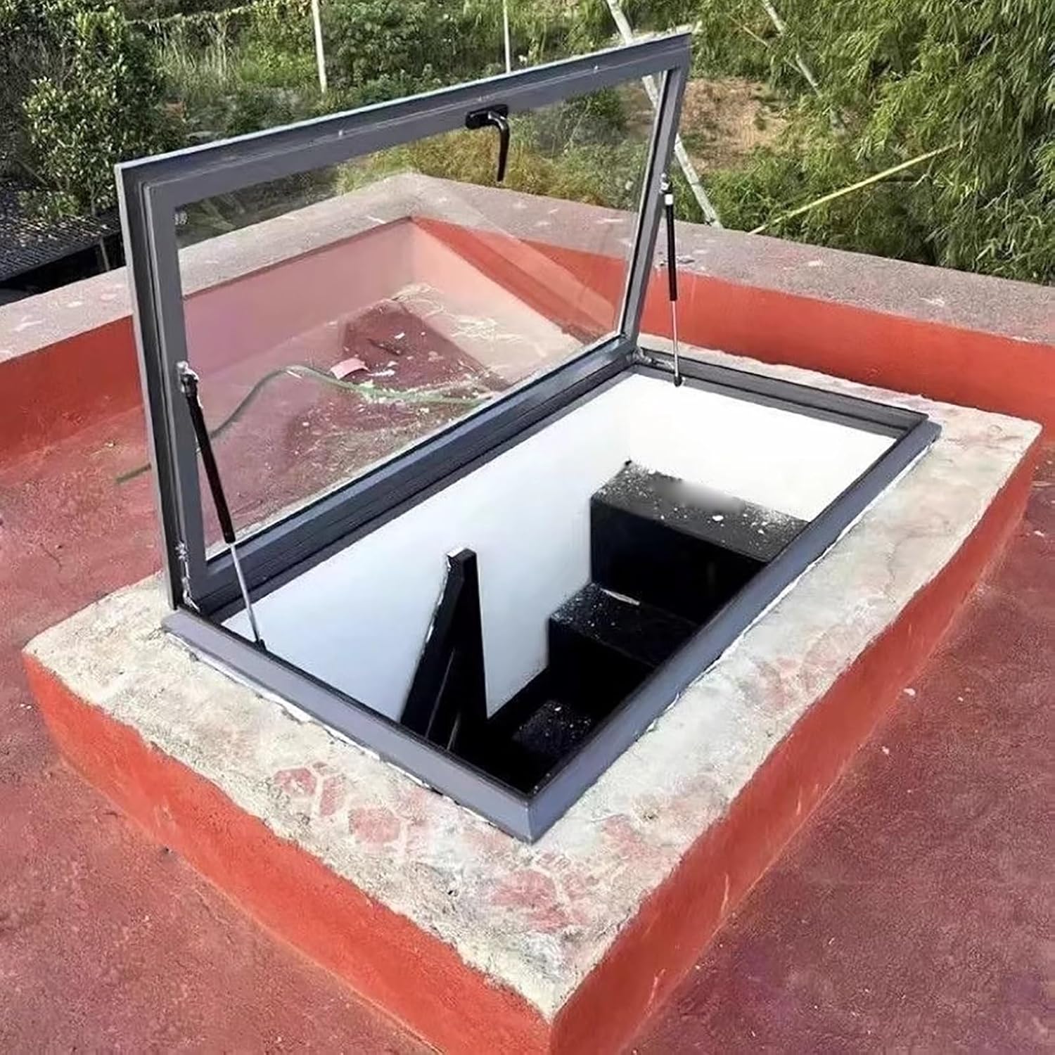 Customizable Skylight Roof Window with Double-Layer Tempered Glass - Manual Venting Attic Hatch Lid for Sloped/Flat Roofs & Basement Daylighting Solutions