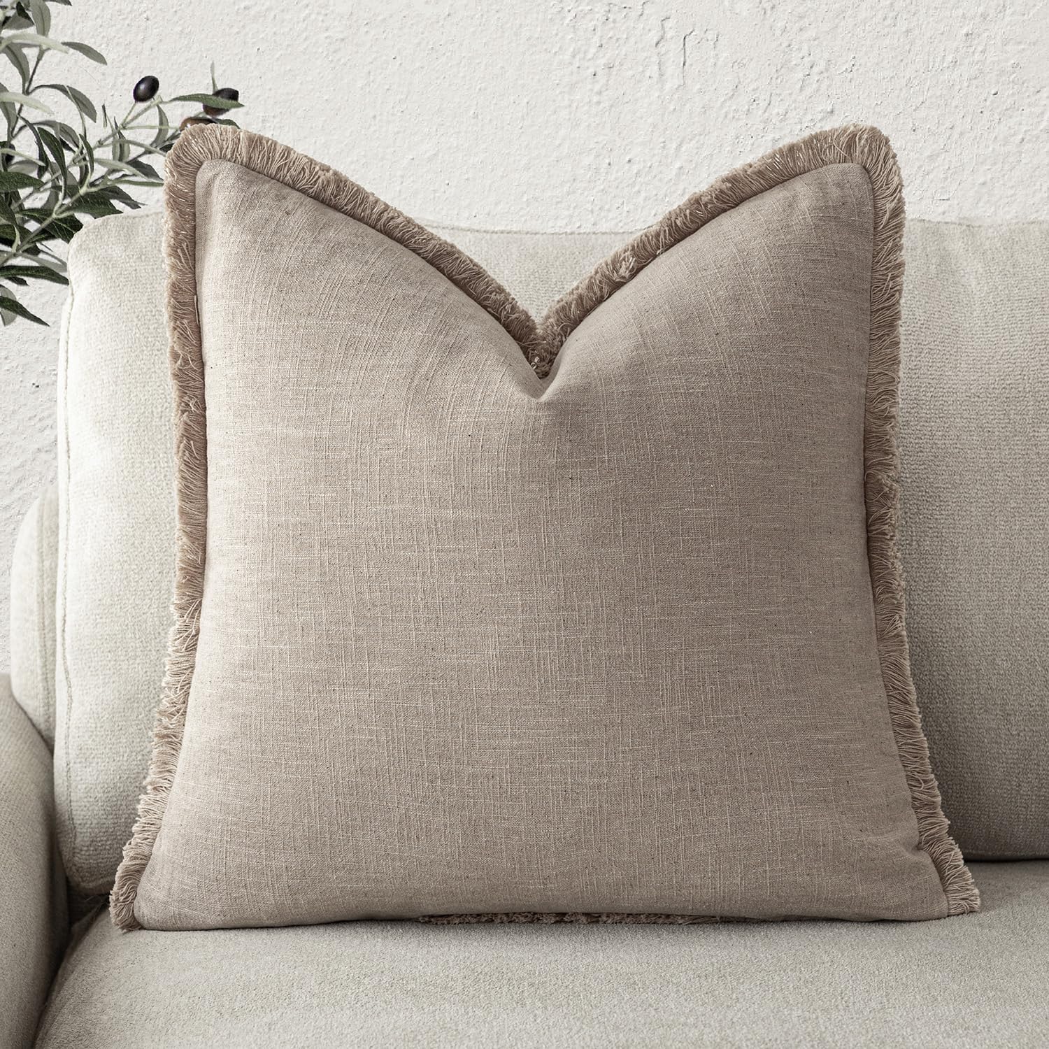 Foindtower Decorative Linen Fringe Throw Pillow Covers Boho Farmhouse Cushion Cover with Tassels Soft Accent Pillowcase for Chair Sofa Bed Living Room Home Decor, 22×22 Inch,1PC,Natural Linen