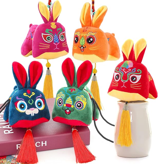 Auniq 5Pcs Rabbit Mascot Dolls Stuffed Bunny Toys 2023 Rabbit Year Mascot Decoration Chinese New Year Zodiac Animal Toy Doll Keychain Lucky Pendant for Spring Festival Ornaments New Year Gift